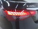 Ｅクラス Ｅ２２０　ｄ　スポーツ　ＡＭＧラインインテリアパッケージ　エクスクルーシブパッケージ　Ｂｌｕｅｔｏｏｔｈ接続　ＥＴＣ　ＬＥＤヘッドライト　ＴＶ　アイドリングストップ　クルーズコントロール　コネクテッド機能　サイドカメラ（5枚目）