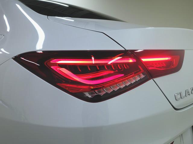ＣＬＡクラス ＣＬＡ２００　ｄ　ＡＭＧラインパッケージ　ＡＭＧレザーエクスクルーシブパッケージ　アドバンスドパッケージ　Ｂｌｕｅｔｏｏｔｈ接続　ＥＴＣ　ＬＥＤヘッドライト　ＴＶ　アイドリングストップ　クルーズコントロール（5枚目）