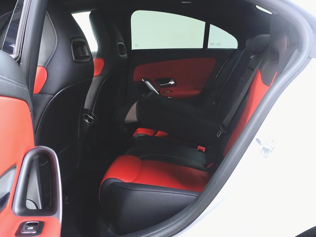 ＣＬＡクラス ＣＬＡ２００　ｄ　ＡＭＧラインパッケージ　ＡＭＧレザーエクスクルーシブパッケージ　アドバンスドパッケージ　Ｂｌｕｅｔｏｏｔｈ接続　ＥＴＣ　ＬＥＤヘッドライト　ＴＶ　アイドリングストップ　クルーズコントロール（32枚目）