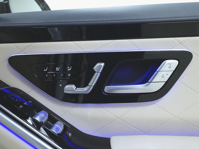 Ｓクラス Ｓ４００ｄ　４マチック　ＡＭＧラインパッケージ　ドライバーズパッケージ　ベーシックパッケージ　レザーエクスクルーシブパッケージ　Ｂｌｕｅｔｏｏｔｈ接続　ＥＴＣ　ＬＥＤヘッドライト　ＴＶ　アイドリングストップ（19枚目）