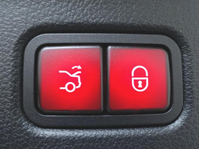 Ｓクラス Ｓ４００ｄ　４マチック　ＡＭＧラインパッケージ　ドライバーズパッケージ　ベーシックパッケージ　レザーエクスクルーシブパッケージ　Ｂｌｕｅｔｏｏｔｈ接続　ＥＴＣ　ＬＥＤヘッドライト　ＴＶ　アイドリングストップ（25枚目）