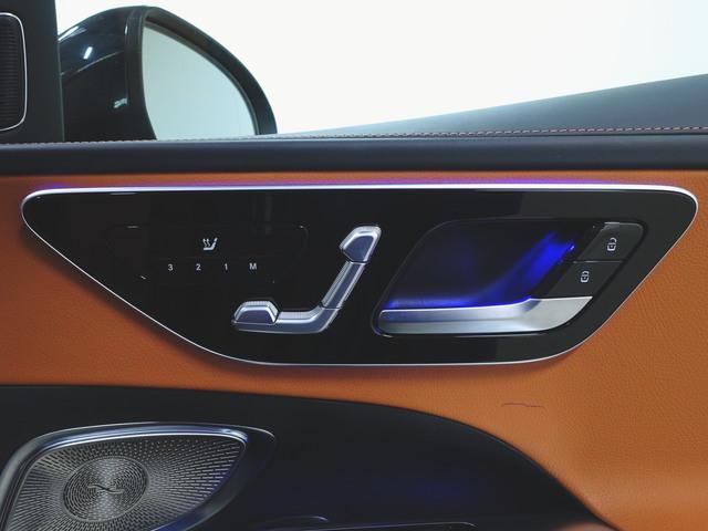 Cクラス C200 アバンギャルド AMGライン レザーエクスクルーシブパッケージ Bluetooth接続 ETC LEDヘッドライト TV アイドリングストップ クルーズコントロール コネクテッド機能 サイドカメラ サンルーフ・ガラスルーフ(19枚目)