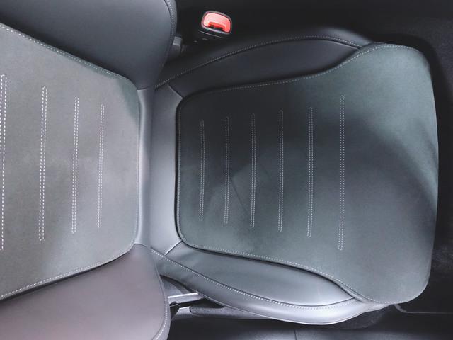 Ｃクラス Ｃ２００　アバンギャルド　ＡＭＧラインパッケージ　ベーシックパッケージ　Ｂｌｕｅｔｏｏｔｈ接続　ＥＴＣ　ＬＥＤヘッドライト　ＴＶ　アイドリングストップ　クルーズコントロール　コネクテッド機能　サイドカメラ　シートヒーター（22枚目）