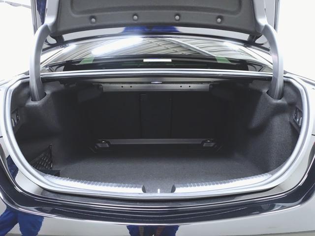 Ｃクラス Ｃ２００　アバンギャルド　ＡＭＧラインパッケージ　ベーシックパッケージ　Ｂｌｕｅｔｏｏｔｈ接続　ＥＴＣ　ＬＥＤヘッドライト　ＴＶ　アイドリングストップ　クルーズコントロール　コネクテッド機能　サイドカメラ　シートヒーター（24枚目）