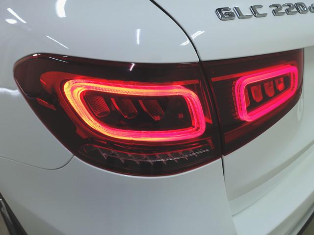 GLC GLC220 d 4マチック スポーツラインエディション Bluetooth接続 ETC LEDヘッドライト TV アイドリングストップ クルーズコントロール コネクテッド機能 サイドカメラ サンルーフ・ガラスルーフ シートヒーター トランクスルー ナビ(5枚目)