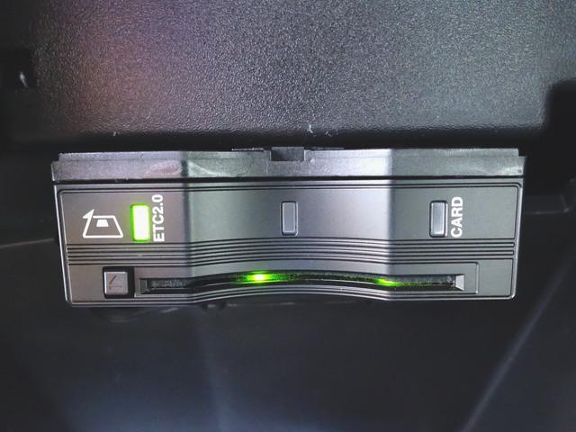 GLB GLB200 d 4マチック レザーエクスクルーシブパッケージ 3列シート Bluetooth接続 ETC LEDヘッドライト TV アイドリングストップ クルーズコントロール コネクテッド機能 サイドカメラ(10枚目)