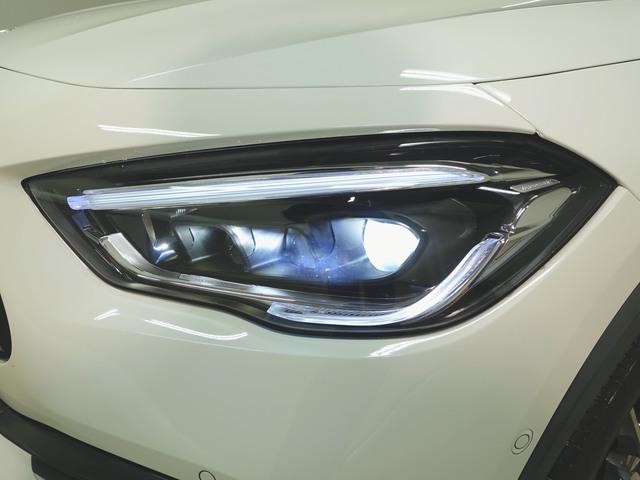 ヤナセの中古車は、すべて第三者検査専門機関（ＡＩＳ）によって、内外装から機関にいたるまで公正かつ厳正に検査されます。検査後、経験豊富なスタッフが、記録簿の確認、ＣＰＵ診断テストなどを実施いたします。