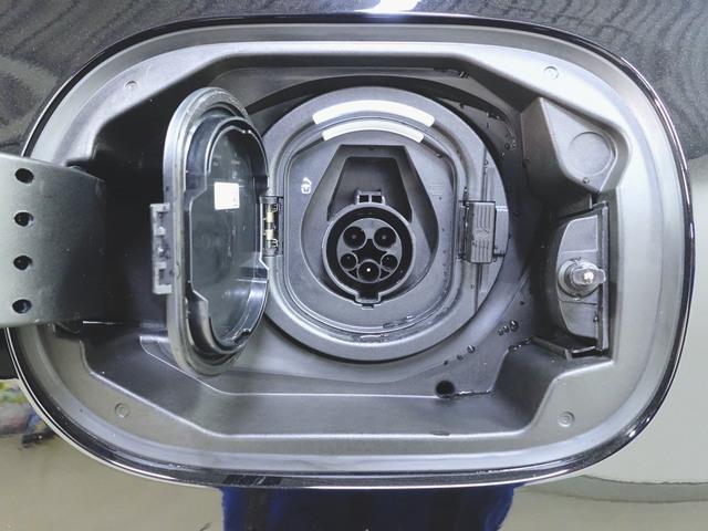 Ｃクラスステーションワゴン Ｃ６３　Ｓ　Ｅ　パフォーマンス　ステーショーンワゴン　ＡＭＧ　パフォーマンスパッケージ　ＡＭＧカーボンパッケージ（22枚目）