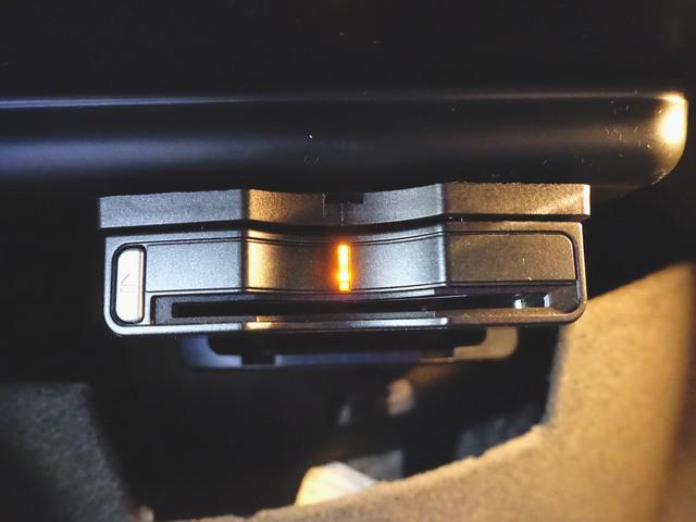 ＣＬＡクラス シューティングブレーク ＣＬＡ１８０　シューティングブレーク　ＡＭＧスタイル　ＡＭＧプレミアムパッケージ　レーダーセーフティパッケージ　Ｂｌｕｅｔｏｏｔｈ接続　ＣＤ　ＤＶＤ再生　ＥＴＣ　ＬＥＤヘッドライト　ＴＶ　アイドリングストップ　クルーズコントロール（10枚目）