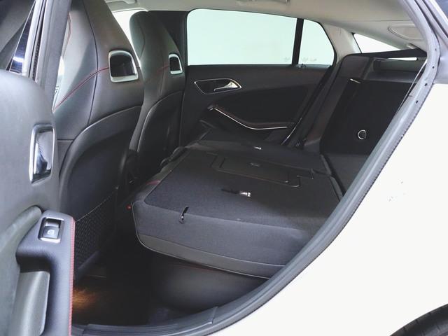 ＣＬＡクラス シューティングブレーク ＣＬＡ１８０　シューティングブレーク　ＡＭＧスタイル　ＡＭＧプレミアムパッケージ　レーダーセーフティパッケージ　Ｂｌｕｅｔｏｏｔｈ接続　ＣＤ　ＤＶＤ再生　ＥＴＣ　ＬＥＤヘッドライト　ＴＶ　アイドリングストップ　クルーズコントロール（31枚目）