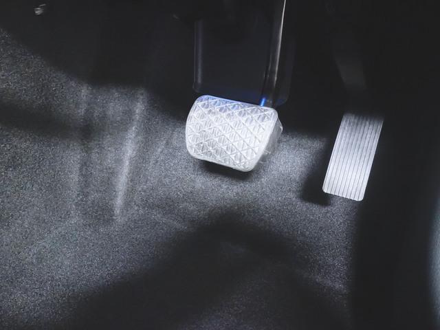 ＧＬＢ ＧＬＢ２００　ｄ　４マチック　３列シート　Ｂｌｕｅｔｏｏｔｈ接続　ＥＴＣ　ＬＥＤヘッドライト　ＴＶ　アイドリングストップ　クルーズコントロール　コネクテッド機能　サイドカメラ　シートヒーター　トランクスルー　ナビ　バックモニター（9枚目）