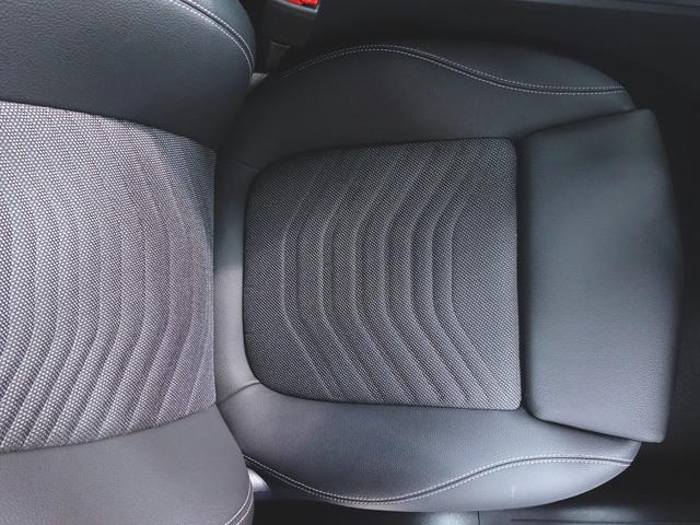 ＧＬＢ ＧＬＢ２００　ｄ　４マチック　３列シート　Ｂｌｕｅｔｏｏｔｈ接続　ＥＴＣ　ＬＥＤヘッドライト　ＴＶ　アイドリングストップ　クルーズコントロール　コネクテッド機能　サイドカメラ　シートヒーター　トランクスルー　ナビ　バックモニター（25枚目）