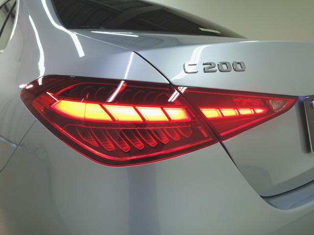 Ｃクラス Ｃ２００　アバンギャルド　ＡＭＧラインパッケージ　ベーシックパッケージ　レザーエクスクルーシブパッケージ　Ｂｌｕｅｔｏｏｔｈ接続　ＥＴＣ　ＬＥＤヘッドライト　ＴＶ　アイドリングストップ　クルーズコントロール　コネクテッド機能（5枚目）