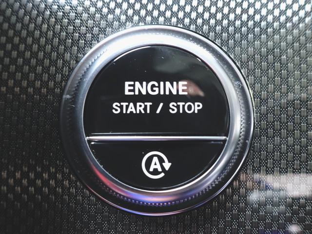 Ｃクラス Ｃ２００　アバンギャルド　ＡＭＧラインパッケージ　ベーシックパッケージ　レザーエクスクルーシブパッケージ　Ｂｌｕｅｔｏｏｔｈ接続　ＥＴＣ　ＬＥＤヘッドライト　ＴＶ　アイドリングストップ　クルーズコントロール　コネクテッド機能（15枚目）