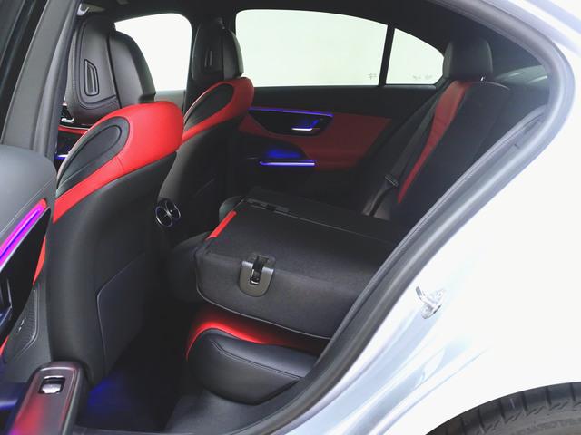 Ｃクラス Ｃ２００　アバンギャルド　ＡＭＧラインパッケージ　ベーシックパッケージ　レザーエクスクルーシブパッケージ　Ｂｌｕｅｔｏｏｔｈ接続　ＥＴＣ　ＬＥＤヘッドライト　ＴＶ　アイドリングストップ　クルーズコントロール　コネクテッド機能（27枚目）