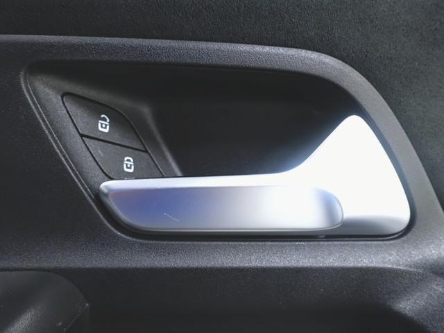 GLB GLB200 d 4マチック AMGラインパッケージ 3列シート Bluetooth接続 ETC LEDヘッドライト TV アイドリングストップ クルーズコントロール コネクテッド機能 サイドカメラ シートヒーター トランクスルー(22枚目)