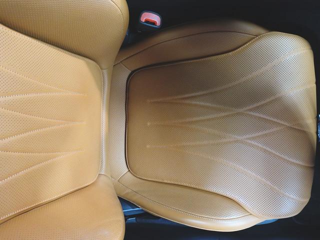 Cクラス C200 スポーツ エクスクルーシブリミテッド Bluetooth接続 ETC LEDヘッドライト TV アイドリングストップ クルーズコントロール コネクテッド機能 サイドカメラ サンルーフ・ガラスルーフ シートエアコン シートヒーター(22枚目)