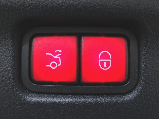 Cクラス C200 スポーツ エクスクルーシブリミテッド Bluetooth接続 ETC LEDヘッドライト TV アイドリングストップ クルーズコントロール コネクテッド機能 サイドカメラ サンルーフ・ガラスルーフ シートエアコン シートヒーター(25枚目)