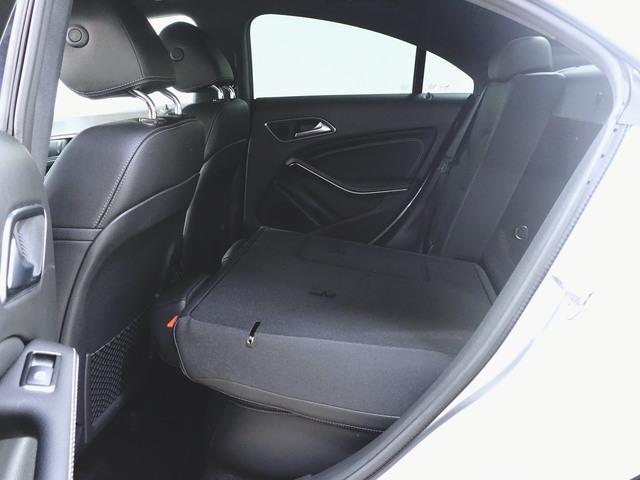 ＣＬＡクラス ＣＬＡ２２０　４マチック　レーダーセーフティーパッケージ　Ｂｌｕｅｔｏｏｔｈ接続　ＣＤ　ＤＶＤ再生　ＥＴＣ　ＬＥＤヘッドライト　ＴＶ　アイドリングストップ　クルーズコントロール　シートヒーター　トランクスルー　ナビ（29枚目）