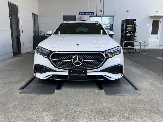 Ｅクラスステーションワゴン Ｅ２２０　ｄ　ステーションワゴン　アバンギャルド　ＡＭＧライ　ンパッケージ　アドバンスドパッケージ　デジタルインテリアパッケージ　レザーエクスクルーシブパッケージ（2枚目）