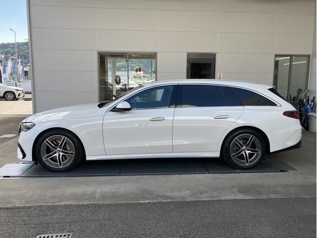 Ｅクラスステーションワゴン Ｅ２２０　ｄ　ステーションワゴン　アバンギャルド　ＡＭＧライ　ンパッケージ　アドバンスドパッケージ　デジタルインテリアパッケージ　レザーエクスクルーシブパッケージ（3枚目）
