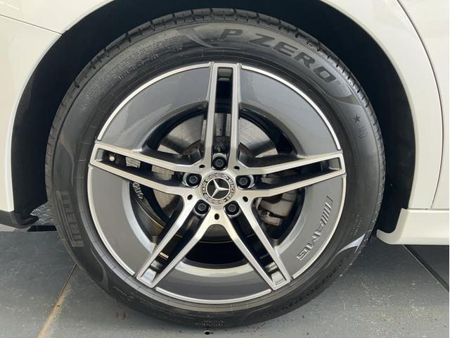 Ｅクラスステーションワゴン Ｅ２２０　ｄ　ステーションワゴン　アバンギャルド　ＡＭＧライ　ンパッケージ　アドバンスドパッケージ　デジタルインテリアパッケージ　レザーエクスクルーシブパッケージ（9枚目）