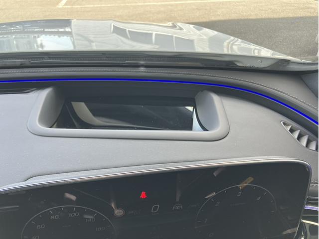 Ｅクラスステーションワゴン Ｅ２２０　ｄ　ステーションワゴン　アバンギャルド　ＡＭＧライ　ンパッケージ　アドバンスドパッケージ　デジタルインテリアパッケージ　レザーエクスクルーシブパッケージ（22枚目）