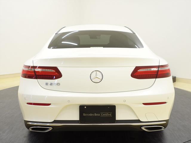 Eクラス E200 クーペ レザーパッケージ Bluetooth接続 ETC LEDヘッドライト TV アイドリングストップ クルーズコントロール コネクテッド機能 サイドカメラ サンルーフ・ガラスルーフ シートヒーター(5枚目)