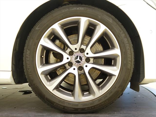 Eクラス E200 クーペ レザーパッケージ Bluetooth接続 ETC LEDヘッドライト TV アイドリングストップ クルーズコントロール コネクテッド機能 サイドカメラ サンルーフ・ガラスルーフ シートヒーター(7枚目)