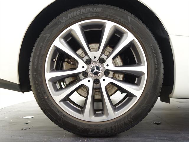 Eクラス E200 クーペ レザーパッケージ Bluetooth接続 ETC LEDヘッドライト TV アイドリングストップ クルーズコントロール コネクテッド機能 サイドカメラ サンルーフ・ガラスルーフ シートヒーター(8枚目)