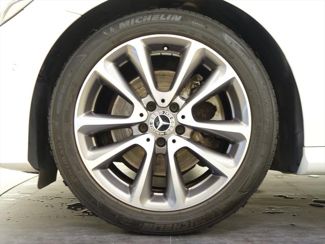 Eクラス E200 クーペ レザーパッケージ Bluetooth接続 ETC LEDヘッドライト TV アイドリングストップ クルーズコントロール コネクテッド機能 サイドカメラ サンルーフ・ガラスルーフ シートヒーター(9枚目)