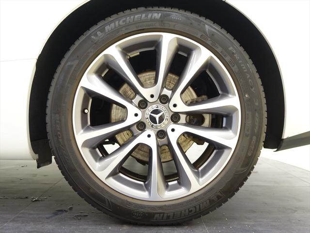 Eクラス E200 クーペ レザーパッケージ Bluetooth接続 ETC LEDヘッドライト TV アイドリングストップ クルーズコントロール コネクテッド機能 サイドカメラ サンルーフ・ガラスルーフ シートヒーター(10枚目)