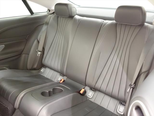 Eクラス E200 クーペ レザーパッケージ Bluetooth接続 ETC LEDヘッドライト TV アイドリングストップ クルーズコントロール コネクテッド機能 サイドカメラ サンルーフ・ガラスルーフ シートヒーター(11枚目)