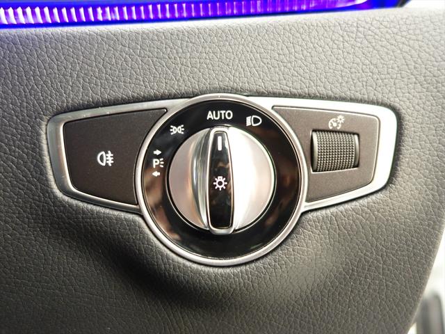 Eクラス E200 クーペ レザーパッケージ Bluetooth接続 ETC LEDヘッドライト TV アイドリングストップ クルーズコントロール コネクテッド機能 サイドカメラ サンルーフ・ガラスルーフ シートヒーター(20枚目)