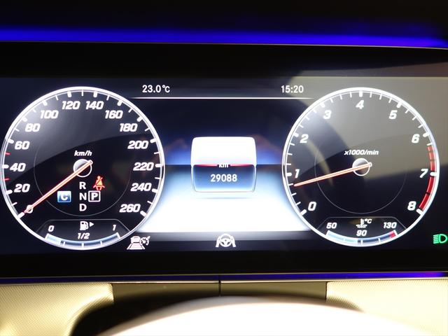 Eクラス E200 クーペ レザーパッケージ Bluetooth接続 ETC LEDヘッドライト TV アイドリングストップ クルーズコントロール コネクテッド機能 サイドカメラ サンルーフ・ガラスルーフ シートヒーター(30枚目)