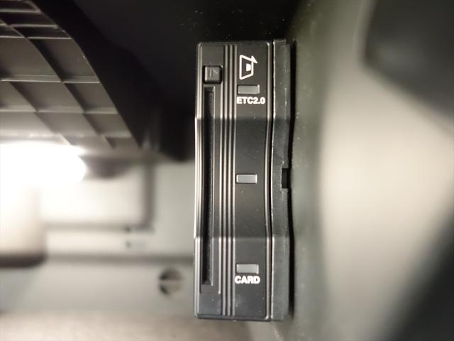 ＣＬＡクラス ＣＬＡ１８０　ＡＭＧラインパッケージ　Ｂｌｕｅｔｏｏｔｈ接続　ＥＴＣ　ＬＥＤヘッドライト　ＴＶ　アイドリングストップ　クルーズコントロール　コネクテッド機能　サンルーフ・ガラスルーフ　シートヒーター　トランクスルー（15枚目）