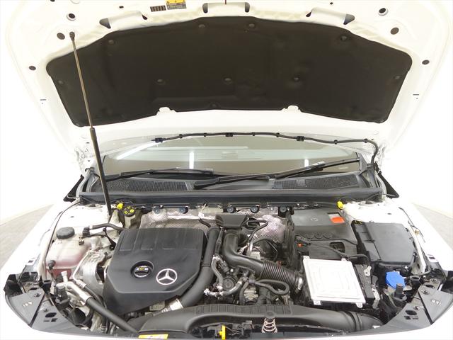 ＣＬＡクラス ＣＬＡ１８０　ＡＭＧラインパッケージ　Ｂｌｕｅｔｏｏｔｈ接続　ＥＴＣ　ＬＥＤヘッドライト　ＴＶ　アイドリングストップ　クルーズコントロール　コネクテッド機能　サンルーフ・ガラスルーフ　シートヒーター　トランクスルー（34枚目）