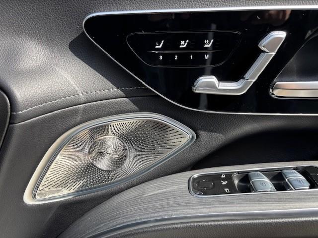 ＥＱＳ ＳＵＶ ＥＱＳ４５０　４マチック　ＳＵＶ　ＡＭＧラインパッケージ　デジタルインテリアパッケージ　ショーファーパッケージ　ナイトパッケージ　３列シート　ＡＭＧライン　Ｂｌｕｅｔｏｏｔｈ接続　ＥＴＣ　ＬＥＤヘッドライト　ＴＶ　クルーズコントロール（8枚目）