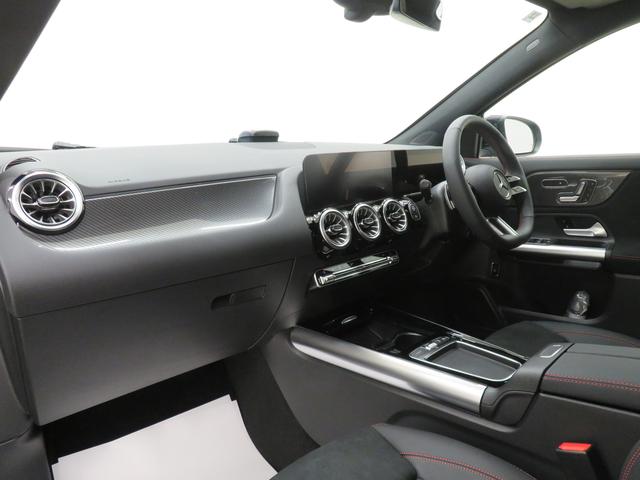 ＧＬＡクラス ＧＬＡ２００　ｄ　４マチック　ＡＭＧラインパッケージ　Ｂｌｕｅｔｏｏｔｈ接続　ＥＴＣ　ＬＥＤヘッドライト　ＴＶ　アイドリングストップ　クルーズコントロール　コネクテッド機能　サイドカメラ　シートヒーター　トランクスルー　ナビ（15枚目）