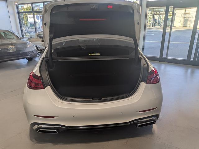 �ԗ��Ɋւ��鑕���E���i�����s���_�Ȃǂ͂��C�y�ɂ��₢�������������B�܂��A���z��\�����Ă���ԗ��̔[�ԂɊւ���p���͕ʓr������������ꍇ���������܂��B�ڍׂ̓��i�Z�X�^�b�t�ւ��⍇�����������B