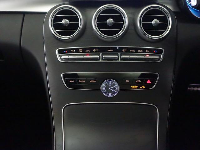 Ｃクラス Ｃ４３　４ＭＡＴＩＣ　Ｂｌｕｅｔｏｏｔｈ接続　ＥＴＣ　ＬＥＤヘッドライト　ＴＶ　アイドリングストップ　クルーズコントロール　コネクテッド機能　サンルーフ・ガラスルーフ　シートヒーター　トランクスルー　ナビ　バックモニター（13枚目）