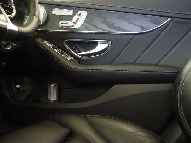 Ｃクラス Ｃ４３　４ＭＡＴＩＣ　Ｂｌｕｅｔｏｏｔｈ接続　ＥＴＣ　ＬＥＤヘッドライト　ＴＶ　アイドリングストップ　クルーズコントロール　コネクテッド機能　サンルーフ・ガラスルーフ　シートヒーター　トランクスルー　ナビ　バックモニター（15枚目）