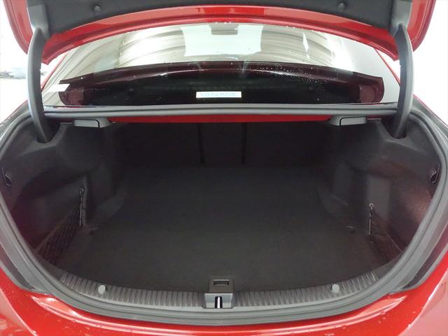 Ｃクラス Ｃ４３　４ＭＡＴＩＣ　Ｂｌｕｅｔｏｏｔｈ接続　ＥＴＣ　ＬＥＤヘッドライト　ＴＶ　アイドリングストップ　クルーズコントロール　コネクテッド機能　サンルーフ・ガラスルーフ　シートヒーター　トランクスルー　ナビ　バックモニター（25枚目）