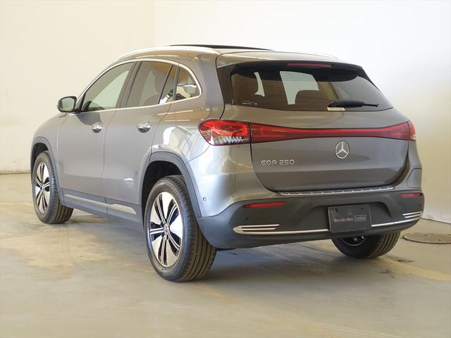 ＥＱＡ ＥＱＡ２５０　ナビゲーションプラスパッケージ　Ｂｌｕｅｔｏｏｔｈ接続　ＥＴＣ　ＬＥＤヘッドライト　ＴＶ　アイドリングストップ　クルーズコントロール　コネクテッド機能　サイドカメラ　サンルーフ・ガラスルーフ（4枚目）