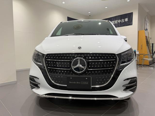 Ｖクラス Ｖ２２０　ｄ　エクストラロング　ＡＭＧラインパッケージ　３列シート　Ｂｌｕｅｔｏｏｔｈ接続　ＤＶＤ再生　ＥＴＣ　ＬＥＤヘッドライト　ＴＶ　アイドリングストップ　クルーズコントロール　コネクテッド機能　サイドカメラ　シートヒーター（2枚目）