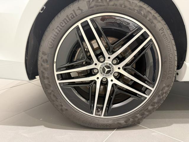 Ｖクラス Ｖ２２０　ｄ　エクストラロング　ＡＭＧラインパッケージ　３列シート　Ｂｌｕｅｔｏｏｔｈ接続　ＤＶＤ再生　ＥＴＣ　ＬＥＤヘッドライト　ＴＶ　アイドリングストップ　クルーズコントロール　コネクテッド機能　サイドカメラ　シートヒーター（13枚目）