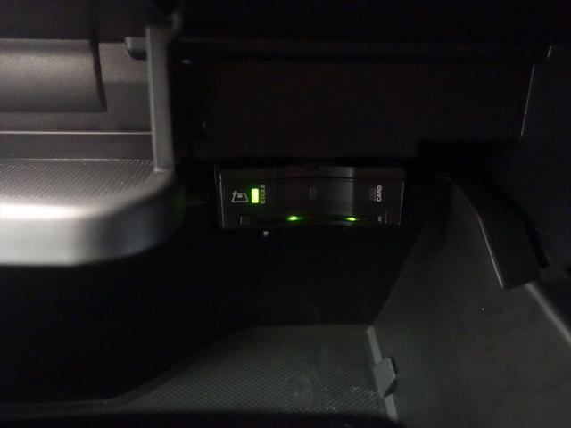 GLB GLB35 4MATIC AMGパフォーマンスパッケージ AMGアドバンスドパッケージ ナビゲーションパッケージ 3列シート Bluetooth接続 ETC LEDヘッドライト TV アイドリングストップ クルーズコントロール(21枚目)