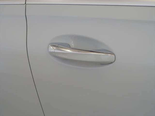Ｂクラス Ｂ２００　ｄ　ＡＭＧライン　ＡＭＧレザーエクスクルーシブパッケージ　レーダーセーフティパッケージ　アドバンスドパッケージ　ナビゲーションパッケージ　Ｂｌｕｅｔｏｏｔｈ接続　ＥＴＣ　ＬＥＤヘッドライト　ＴＶ　アイドリングストップ（27枚目）