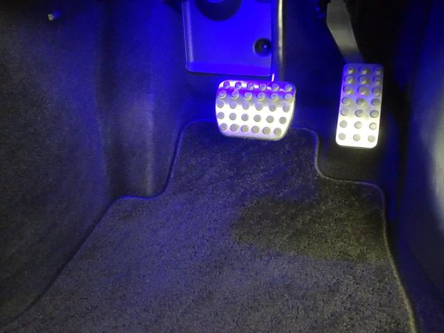 Ｂクラス Ｂ２００　ｄ　ＡＭＧライン　ＡＭＧレザーエクスクルーシブパッケージ　レーダーセーフティパッケージ　アドバンスドパッケージ　ナビゲーションパッケージ　Ｂｌｕｅｔｏｏｔｈ接続　ＥＴＣ　ＬＥＤヘッドライト　ＴＶ　アイドリングストップ（28枚目）