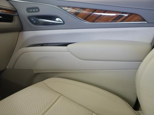 キャデラックエスカレード スポーツ　正規ディーラー車（15枚目）